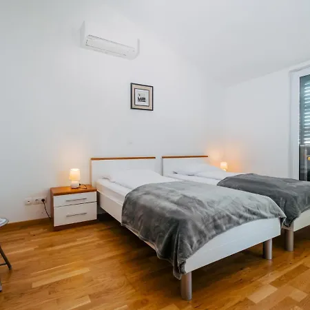 Apartment Jagoda Okrug Gornji